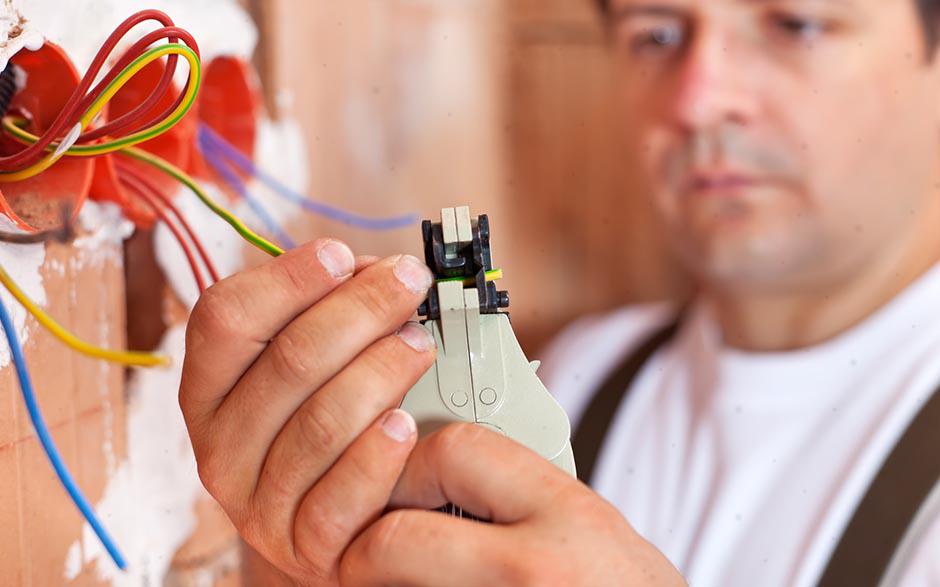 électricien de maintenance Plaisir